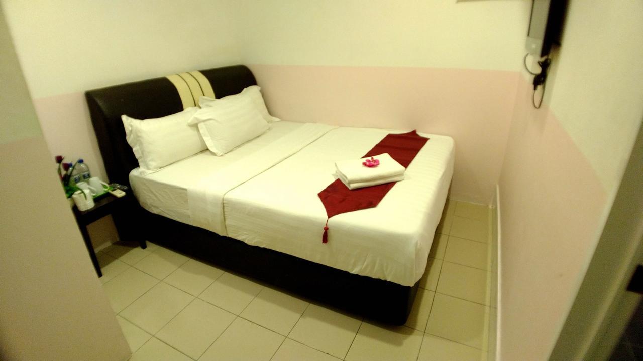 גלוגור Apple 1 Hotel Budget מראה חיצוני תמונה