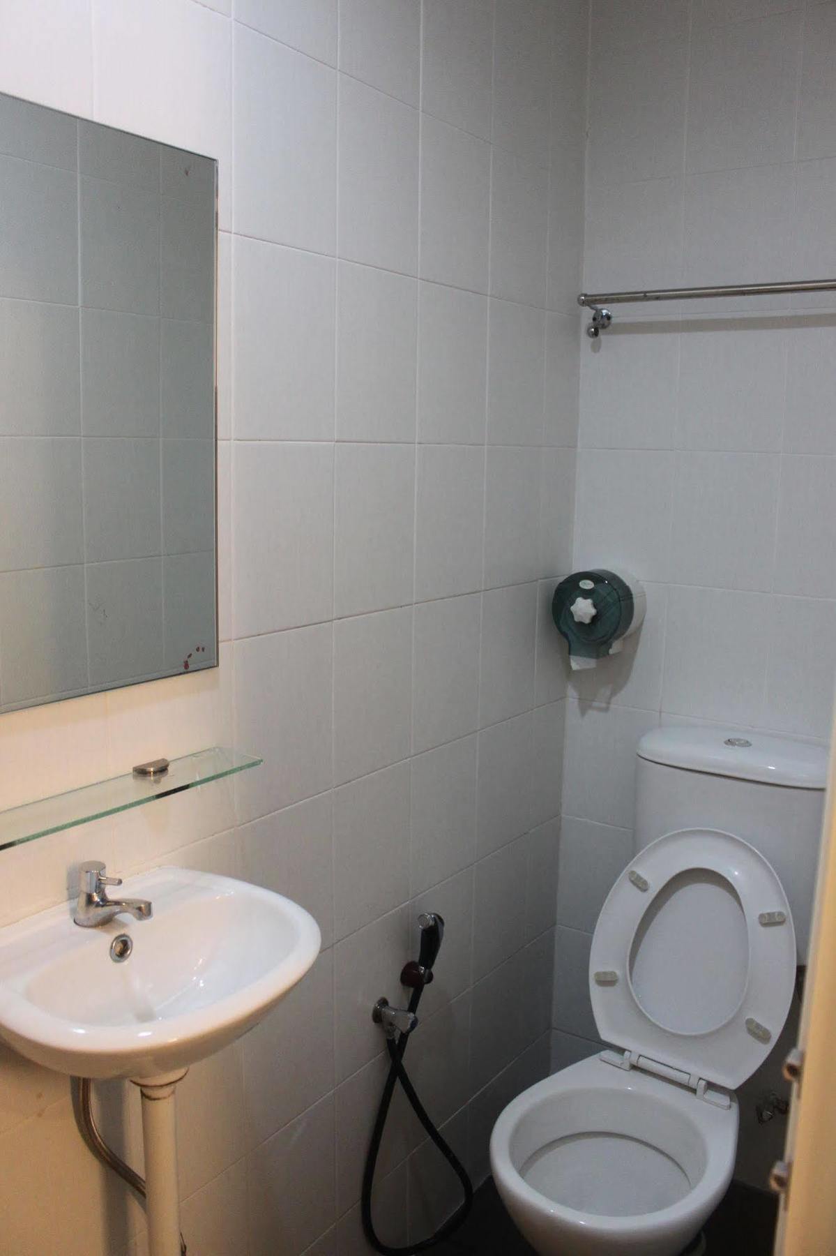גלוגור Apple 1 Hotel Budget מראה חיצוני תמונה
